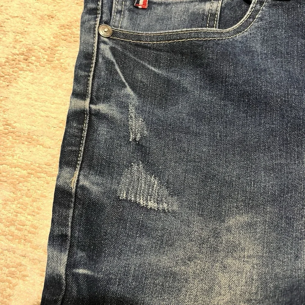 Bleeker and Mercer Men Tapered Skater Jean 34x32 Acid Wash Distressed 90s Grunge
